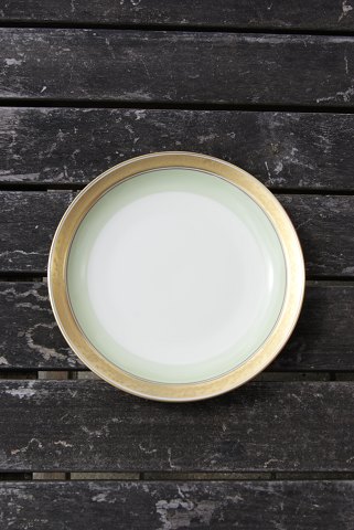 Dagmar with gold Danish porcelain, Pastry plates 17cm