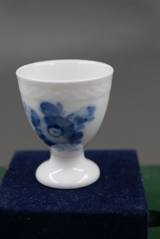 Blå Blomst Flettet porcelæn. Æggebægre 8179