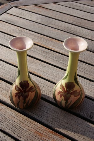 item no: po-Par vaser fra Østrig