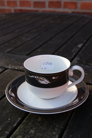 item no: po-Sort Magnolia kaffekop 072