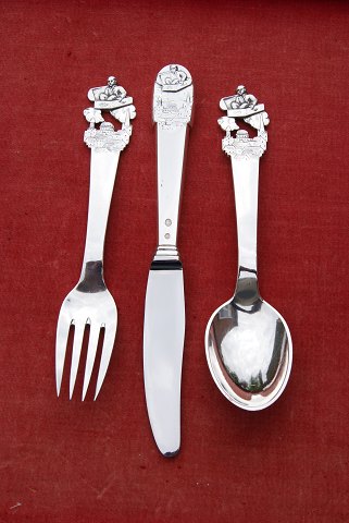 The Flying Trunk children's cutlery of Danish solid silver. Set spoon, knife & fork