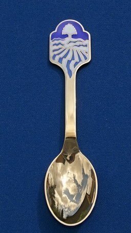 Michelsen Christmas spoon 1986 of Danish gilt sterling silver