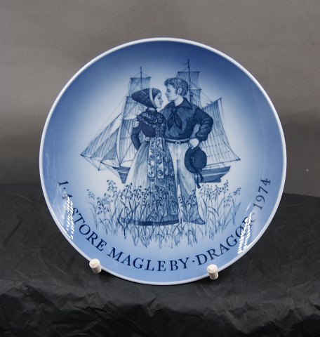 Royal Copenhagen Denmark Commemorative plate from 1974, Store Magleby Dragør 1.4.1974, designed by Mads Stage