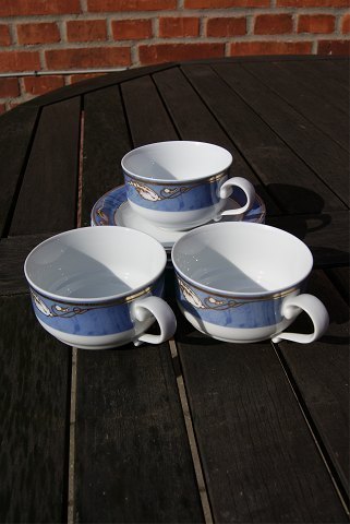 Magnolia Blue Danish porcelain, settings tea cups