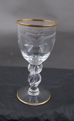 Seagull glassware with gold rim from Denmark. White winw glasses, clear 12.5cm