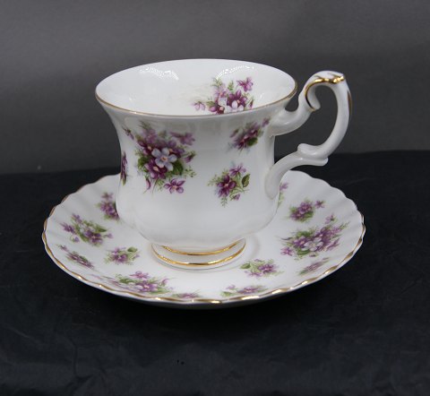 Markviol eller Sweet Violets engelsk porcelæn. Sæt kaffekopper á 2 dele