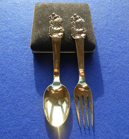 The Brave Tin Soldier children's cutlery in Danish gold-plated solid silver. Set spoon & fork