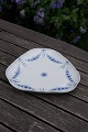 Empire Triangular dishes