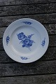 Blue Flower Plain Danish porcelain.
Dinner plates 23.5cm