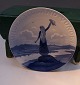 B&G Denmark Commemorative
plate from 1919 "South Jutland won" with motif of 

waving girl at Kongeaaen.