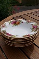 Old Country Roses englisch bone China Geschirr. 
Kleine, tiefe Teller oder Kompottschalen 16cm