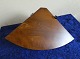 Corner shelf in dark wood for hanging. W 42 cm - H 26cm