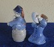 Royal Copenhagen figurer nr. 3677 Pige med grydelåg og nr. 3689, Dreng med horn