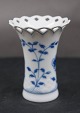 Strohmuster mit Spitzenrand. dänisch Geschirr. Gedeck Vase Nr. 171