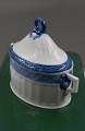 Blå Vifte porcelæn. Stor, oval sukkerskål med låg og hanke eller bonbonniere